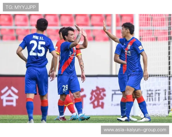 津门虎重返训练场，备战申花之战：巴顿伤情堪忧，球队状态急需调整