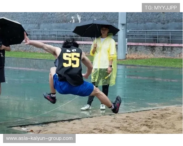 现场“超燃”瞬间：运动员的“爆发力”惊动全场！