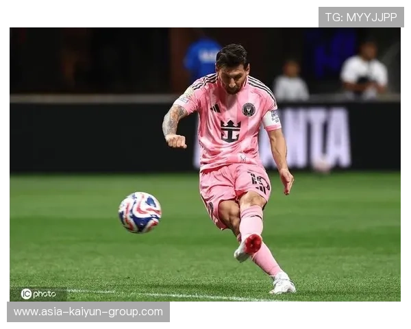 梅西内切兜射破网,迈阿密国际率先领先,梅西去迈阿密 梅西内切兜射破网,迈阿密国际率先领先,梅西去迈阿密